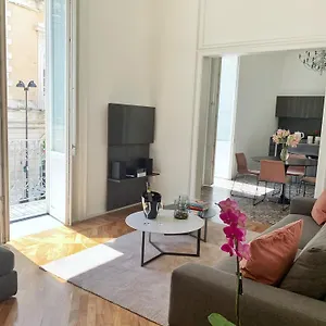 https://ortigia-holidays-milles-house-design.sicilyhotelsitaly.net