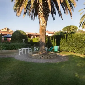 https://villa-maria-carla.it-tuscanyhotel.com